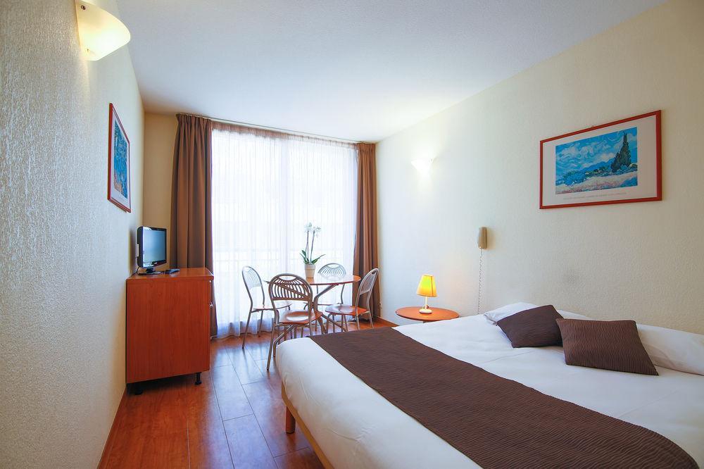 فينوف لوبيه Inter-Hotel Sea Side Park المظهر الخارجي الصورة